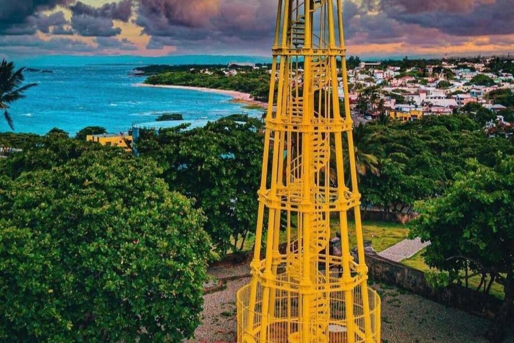El más completo, a menos de 5 minutos de la playa, free wifi fuera del alojamiento Puerto Plata Exterior foto