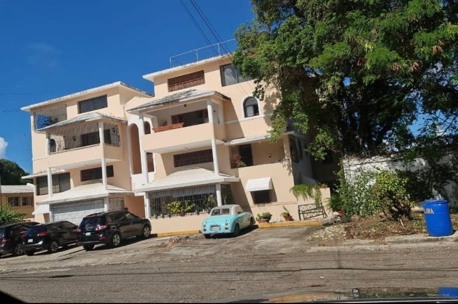El más completo, a menos de 5 minutos de la playa, free wifi fuera del alojamiento Puerto Plata Exterior foto